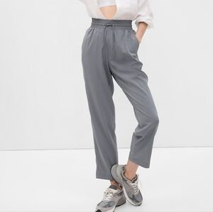 GapFit High Rise Runaround Pants In Grey, Size Medium Tall